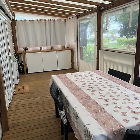Campingplads Mobil Avec Wifi -6-8 Personnes Lattes